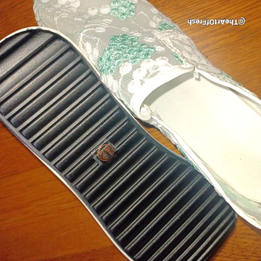Elegant Mint and White Lace Slip-on Sneakers - Picture 9 of 16